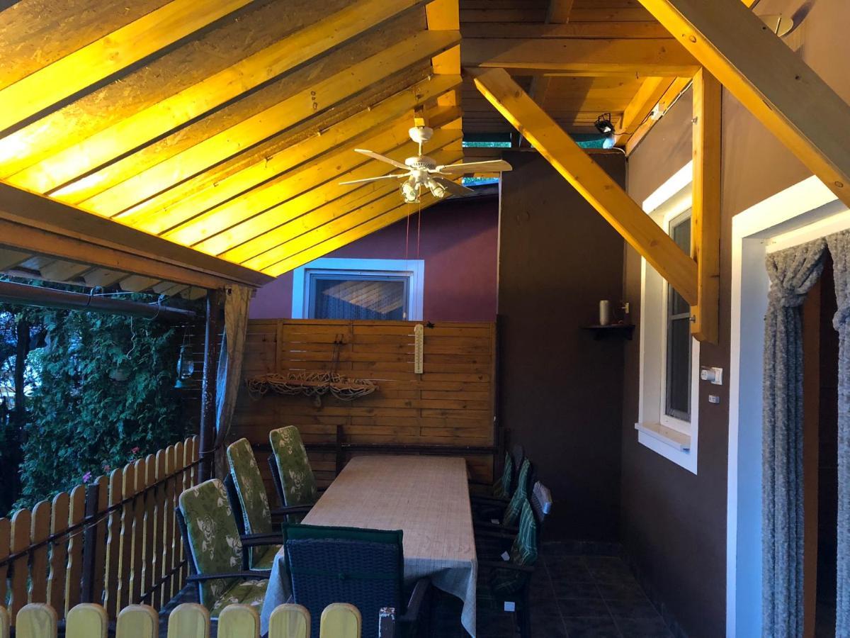 Hero 4 Sterne Ferienhaus Baja Εξωτερικό φωτογραφία