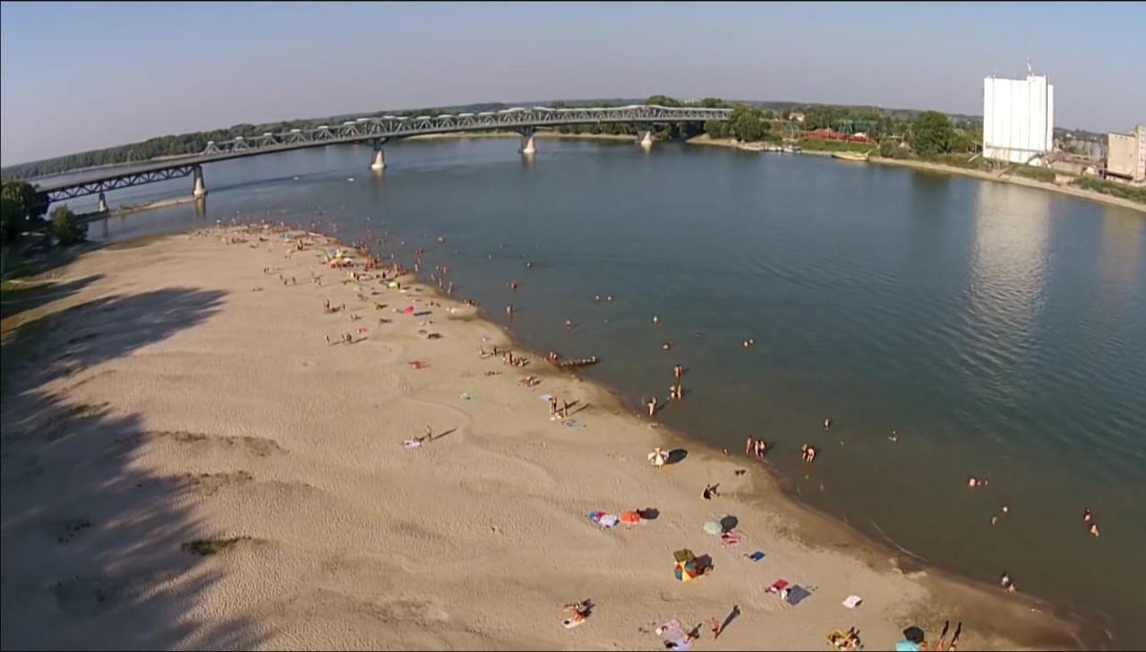 Hero 4 Sterne Ferienhaus Baja Εξωτερικό φωτογραφία